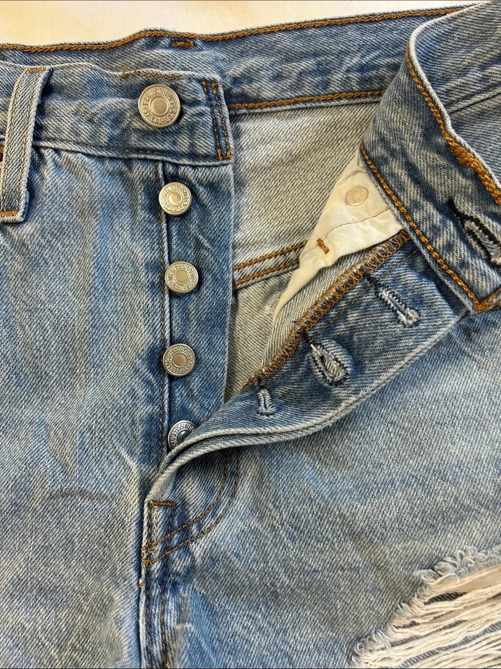 501 Levi Denim Shorts